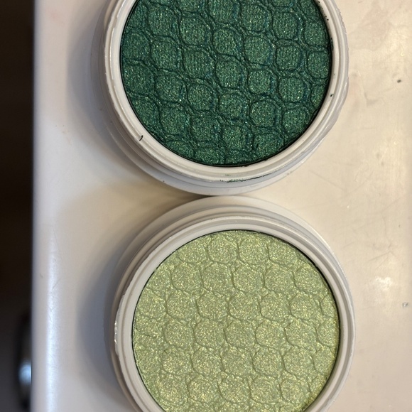 2 Colourpop Super Shock Shadows - Picture 3 of 3